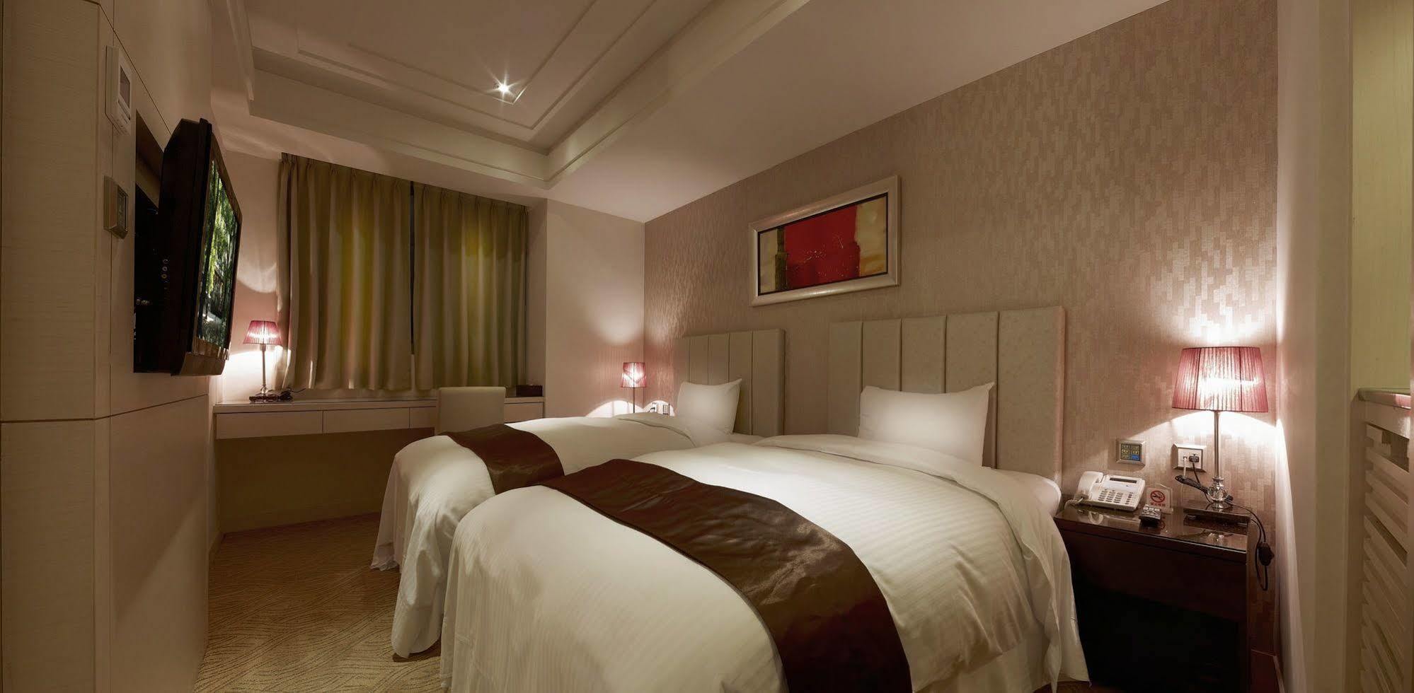 Link World Hotel Taipei Extérieur photo