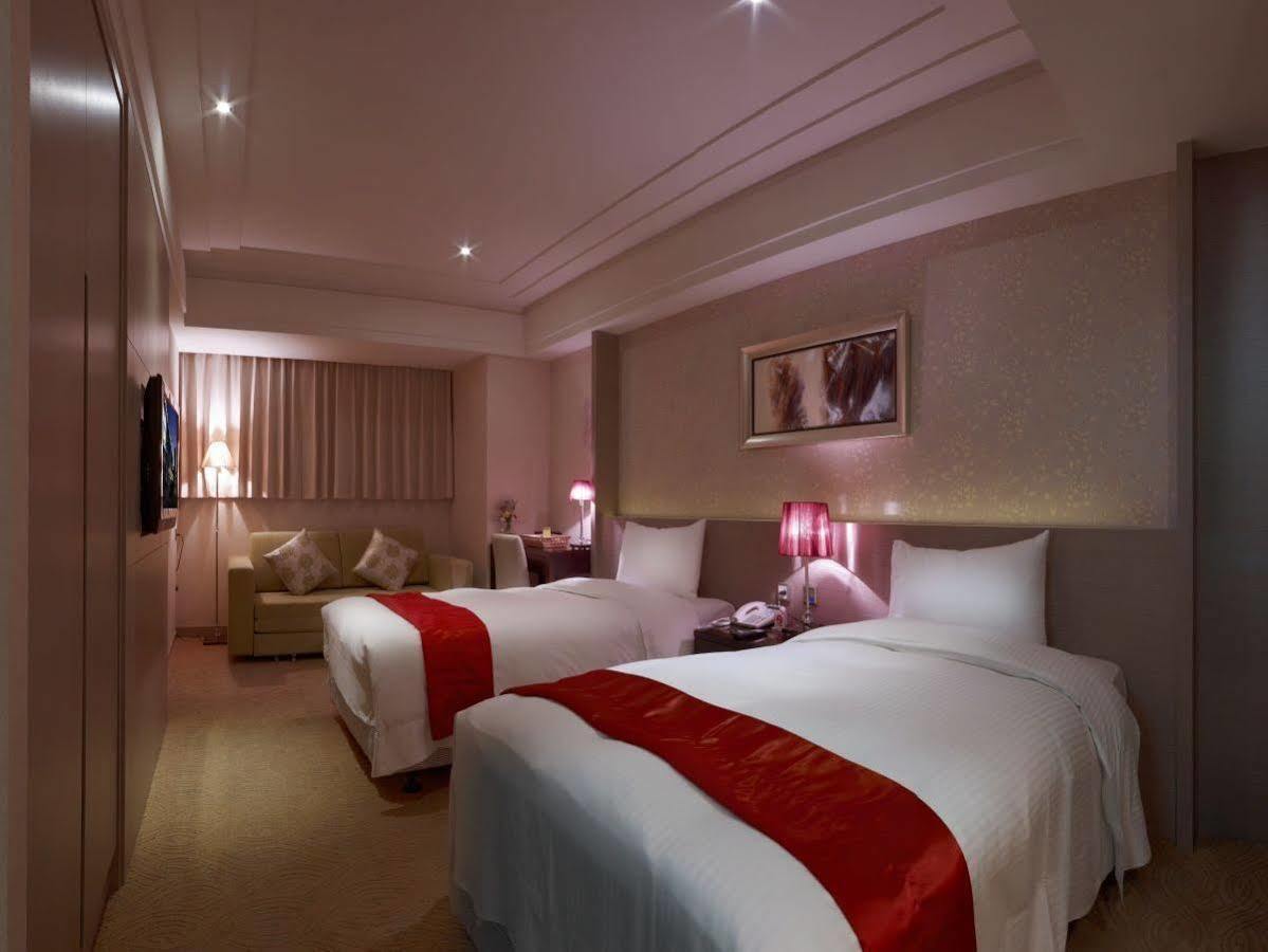 Link World Hotel Taipei Extérieur photo